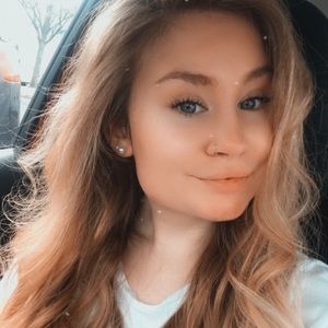 Meet your Posher, Sophia